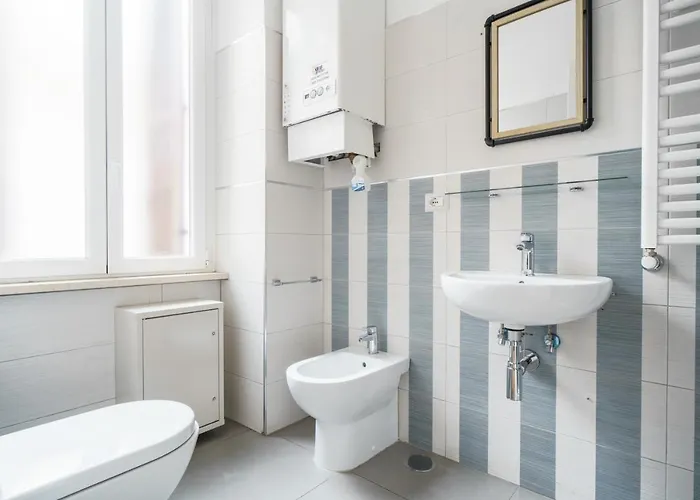 Dreamynest Quattro Cantoni - 2 Bdr Vicino Il Colosseo דירה *